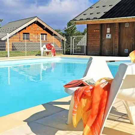 Mitoyen 3 Pieces Avec Local Et Parking Gratuit - Fr-1-504-3 Chalet