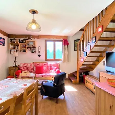 Mitoyen 3 Pieces Avec Local Et Parking Gratuit - Fr-1-504-3 Chalet